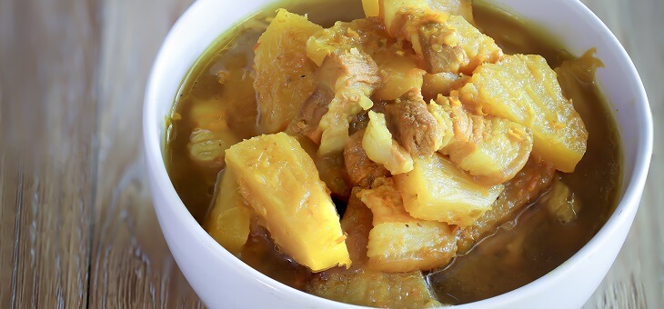 pineapple and pork curry