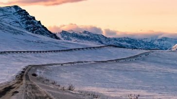 scenic dalton highway in alaska