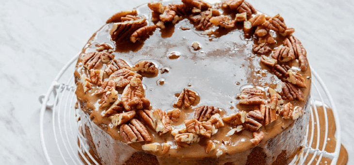 chocolate cake with pecan nuts