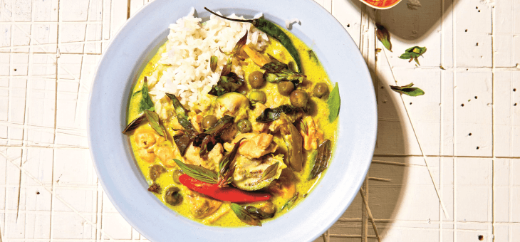 Classic green chicken curry with a Kick