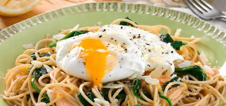 Spaghetti with Egg, Fresh Salmon and Baby Spinach