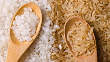 white rice brown rice