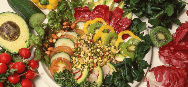Platter of fruit and vegetables