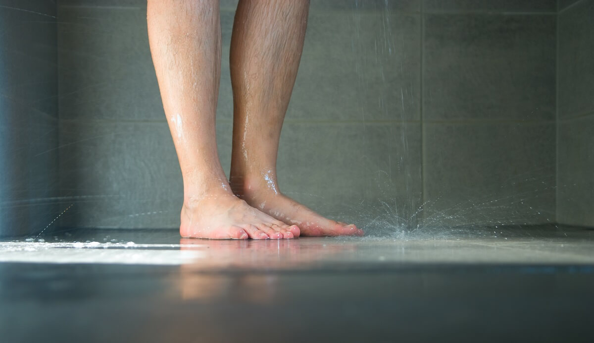 Should you shower in the morning or at night? YourLifeChoices