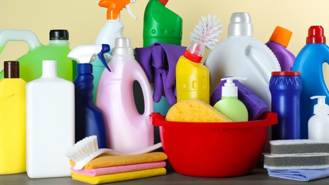 Cleaning products you should never mix YourLifeChoices