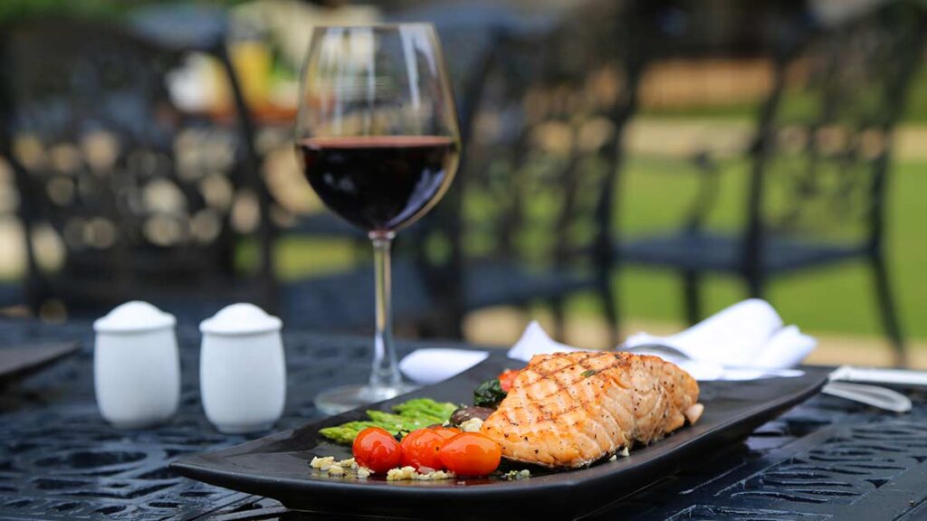 salmon and red wine are pain fighting foods