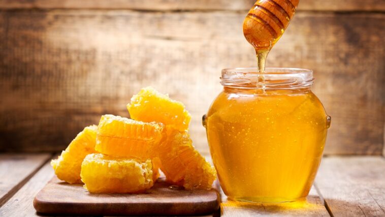 jar of raw honey