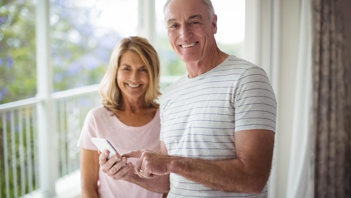 couple happy with age pension increase