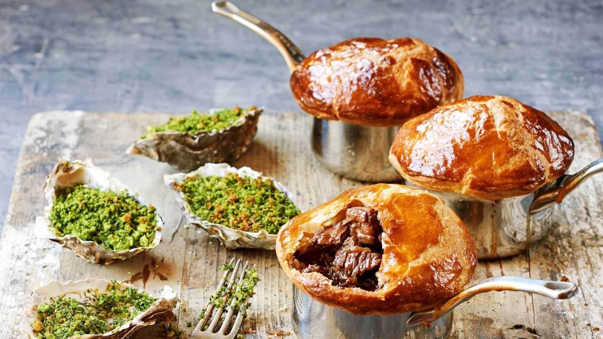 Beef pies with oysters