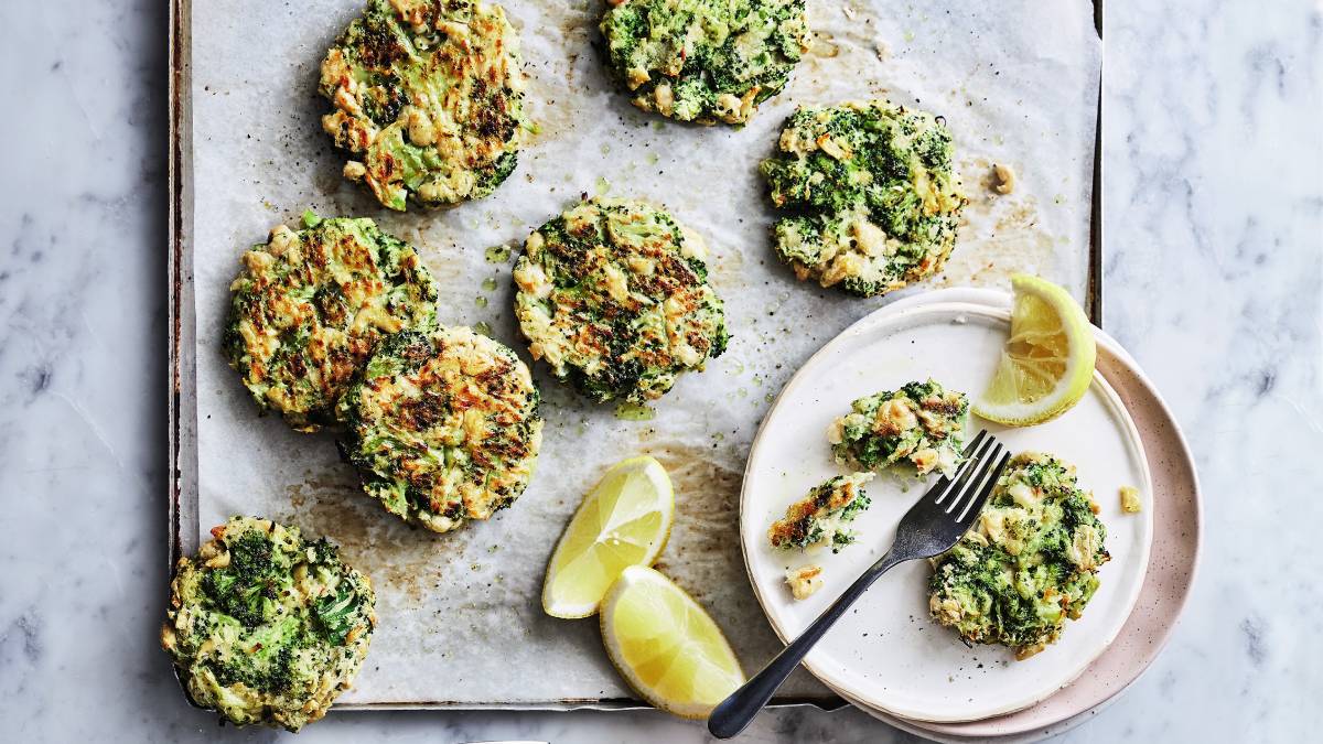 Cheesy broccolini patties