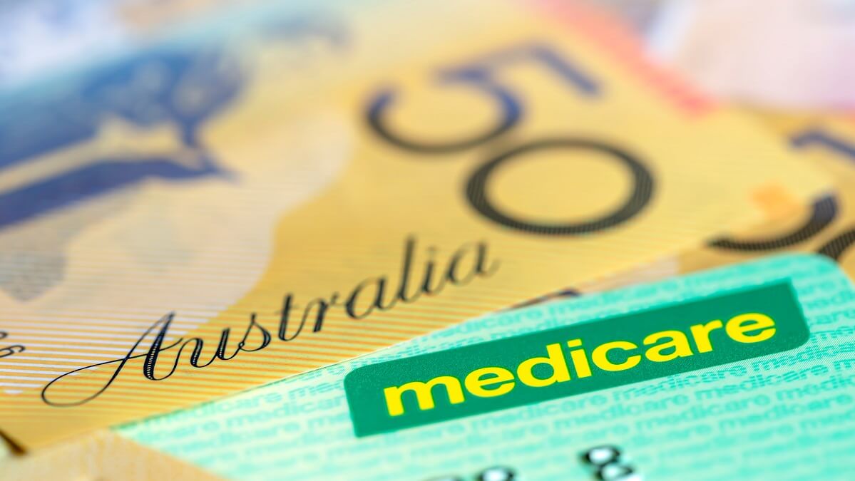 medicare card with cash
