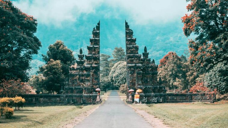 Arch gate in Bali