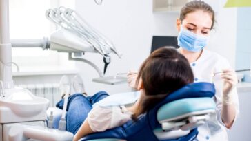 woman getting medicare dental
