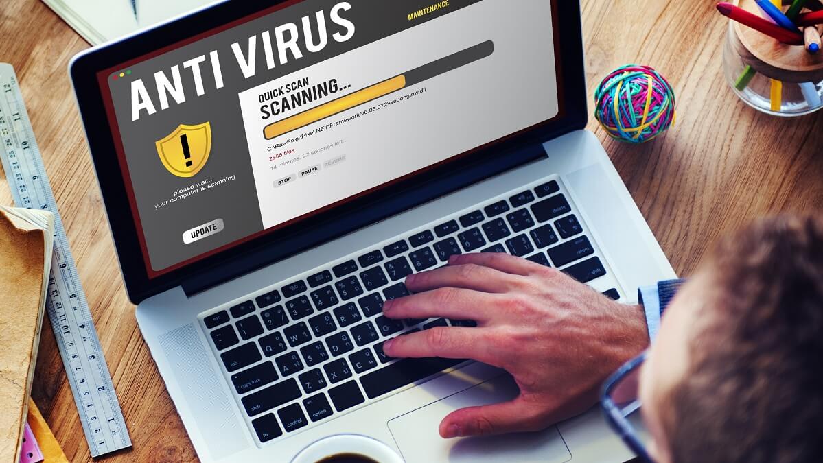 man using antivirus software