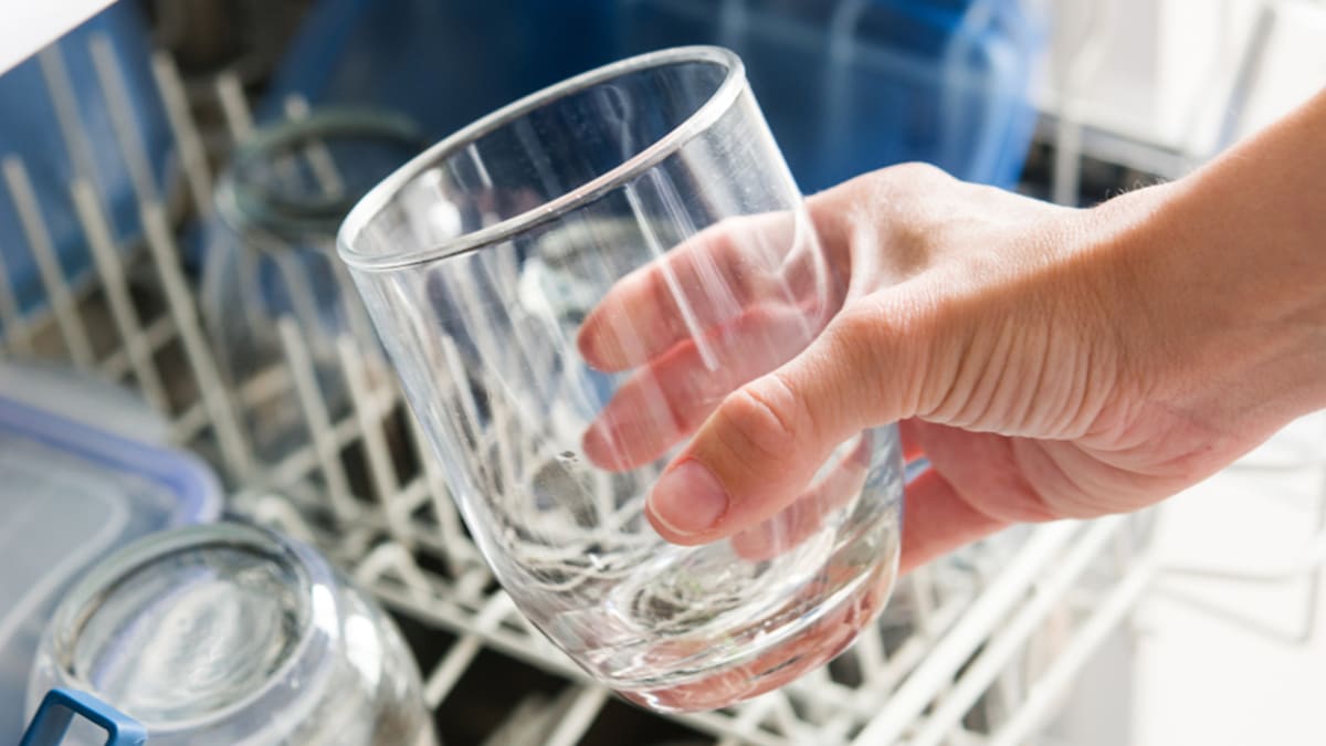 how-to-stop-the-dishwasher-from-scratching-your-glassware