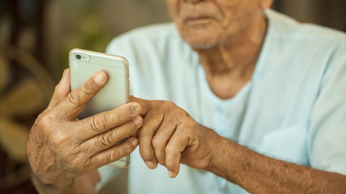 Best phone apps for seniors YourLifeChoices