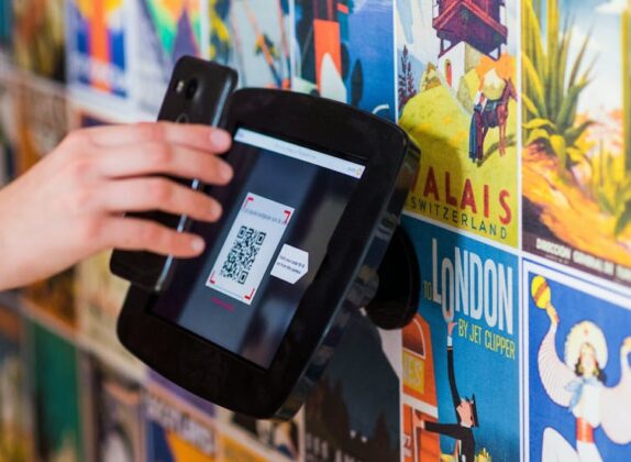 Fake QR codes make for easy scams—be careful what you scan out there ...