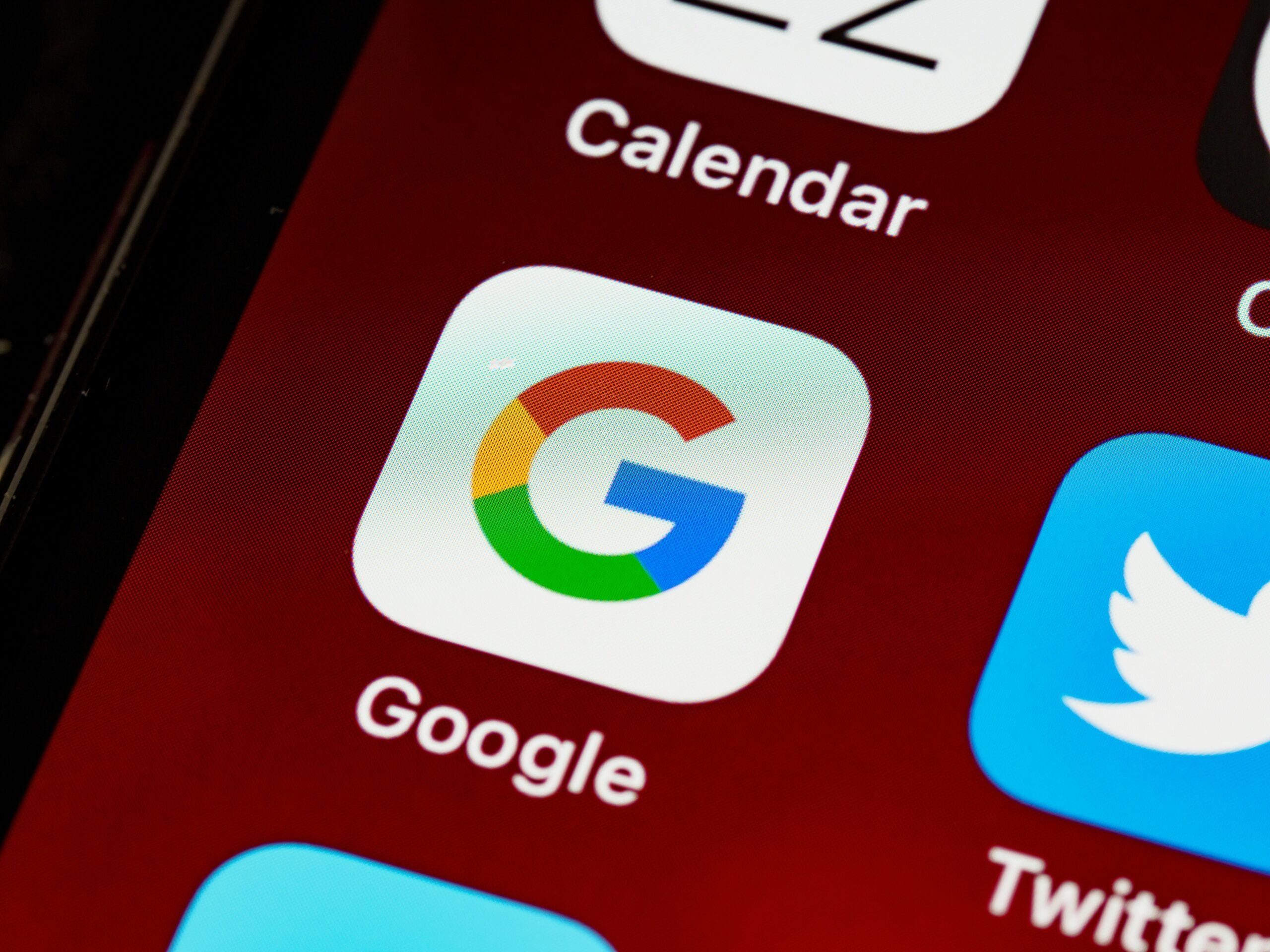 Scammers use fake Google reviews to pressure businesses and mislead you ...