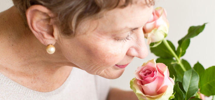 An impaired sense of smell often signals cognitive decline, but 'smell training' could help