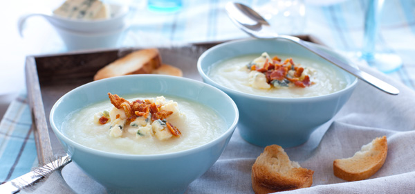 Low-fat Bacon and Cauliflower Soup