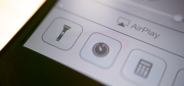 iPhone flashlight icon in menu bar