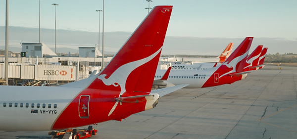 qantas planes at the airport