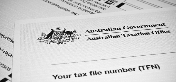 Calls to cap tax advice deductions